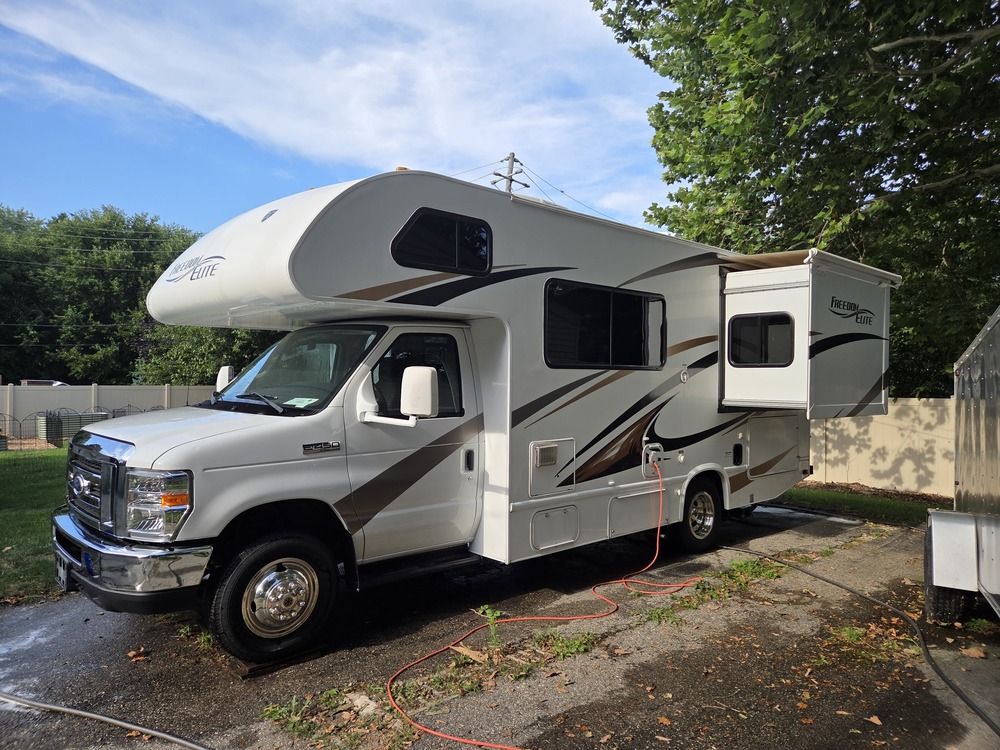Photo of Rv