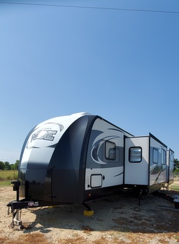 Thumbnail of RV