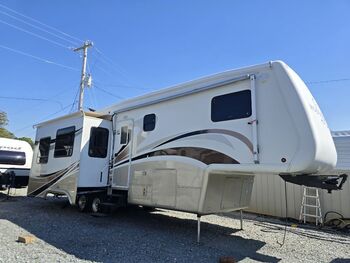 Thumbnail of RV