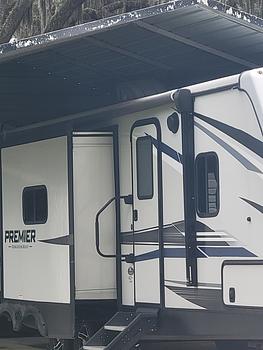 Thumbnail of RV