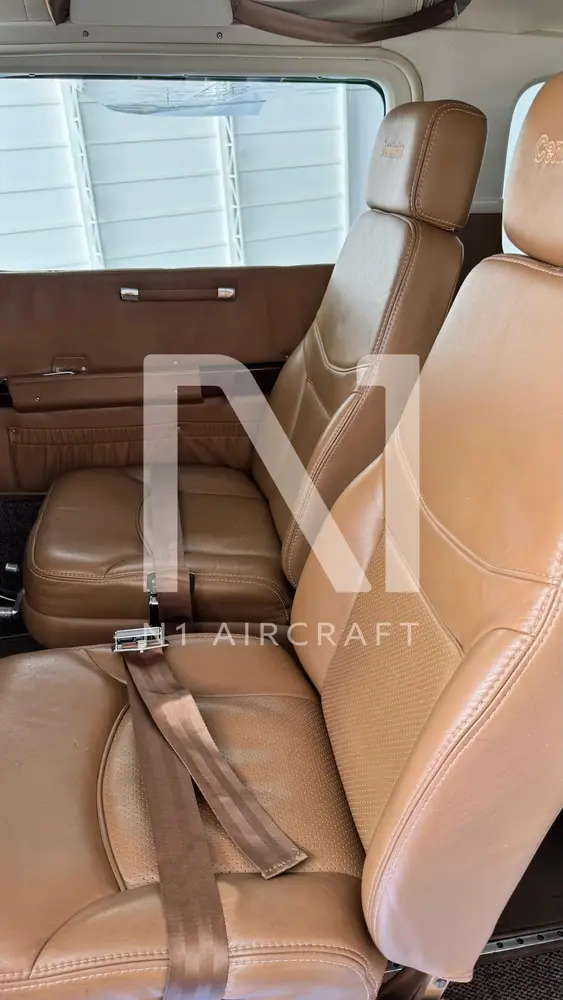 7698/cessna-210n-centurion-ii-1976-flightmarket-id-7698-35436.webp