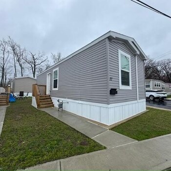 Thumbnail of mobile home