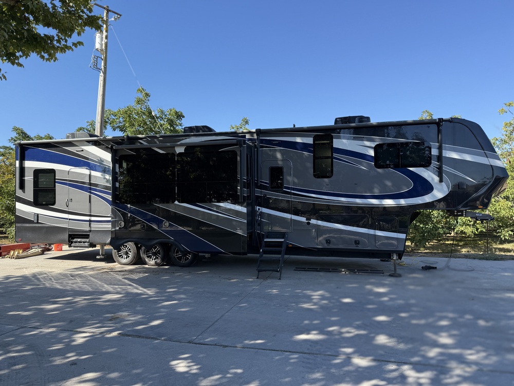 Photo of Rv