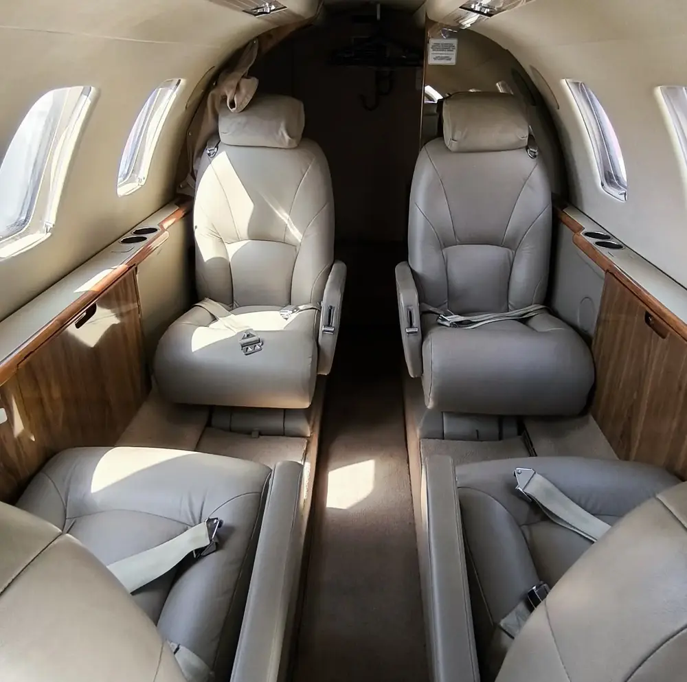 7120/cessna-citation-jet-525-1999-flightmarket-id-7120-07107.webp