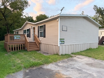Thumbnail of mobile home