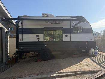 Thumbnail of RV