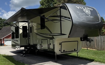 Thumbnail of RV