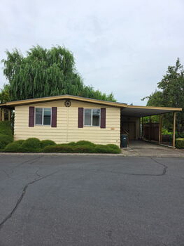 Thumbnail of mobile home