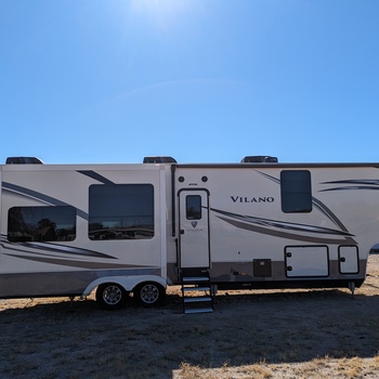 Thumbnail of RV