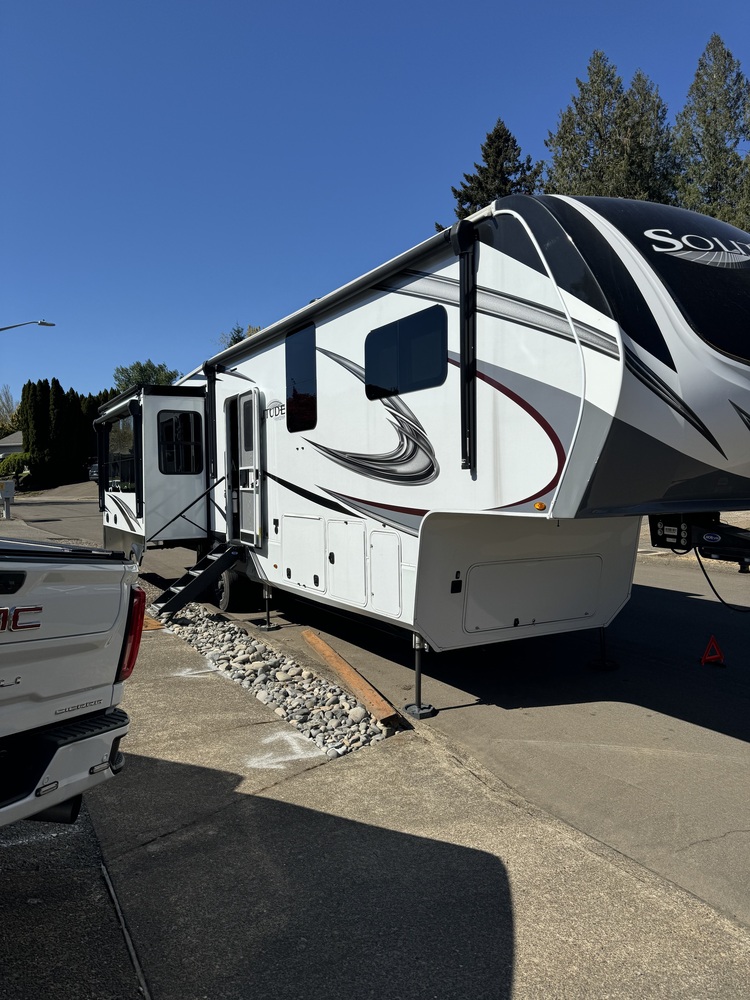 Photo of Rv