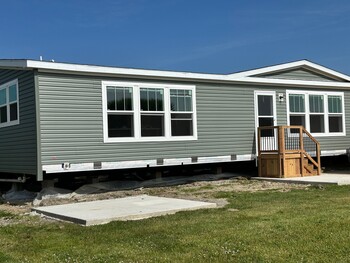 Thumbnail of mobile home
