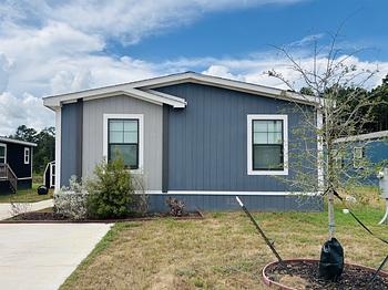 Thumbnail of mobile home
