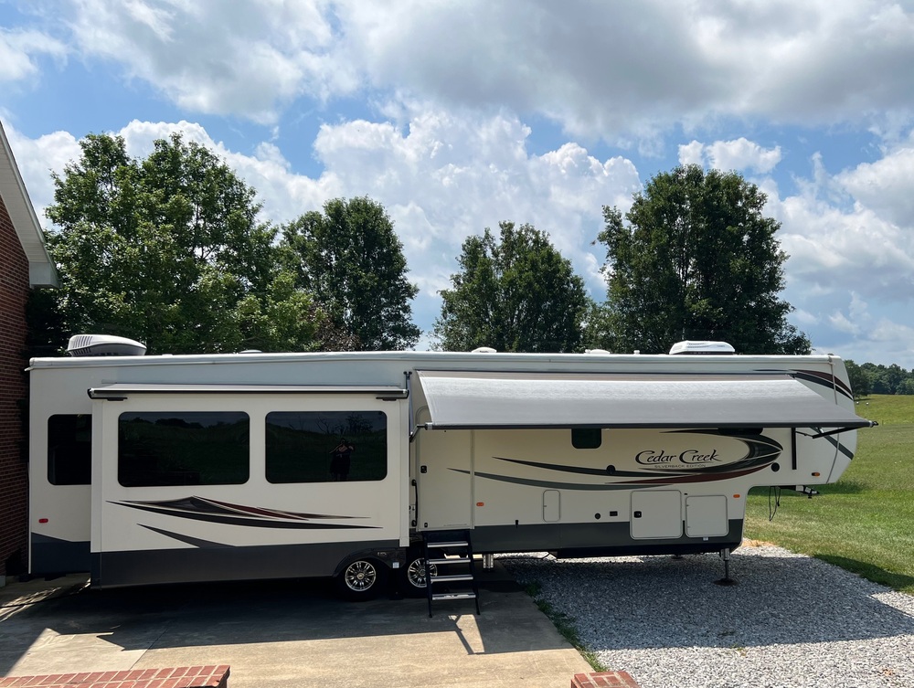 Photo of Rv