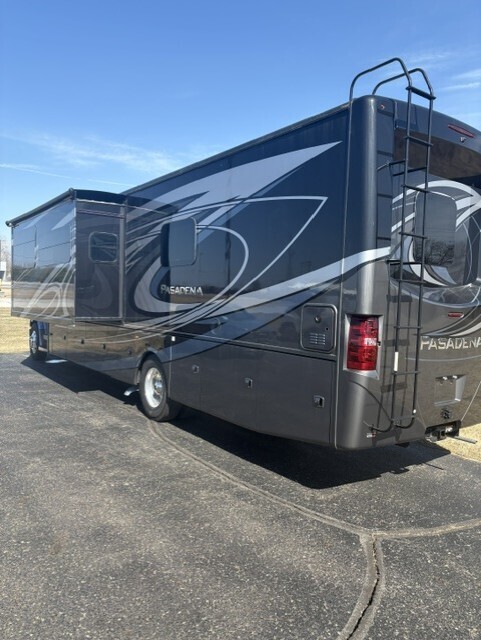 Photo of Rv