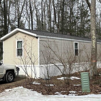 Thumbnail of mobile home