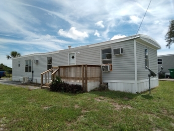 Thumbnail of mobile home