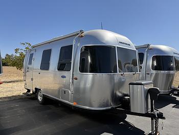 Thumbnail of RV