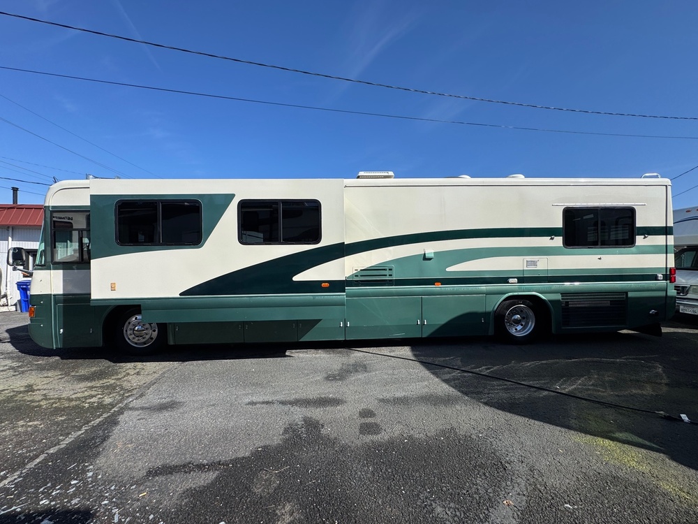 Photo of Rv