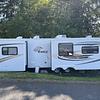 RV for Sale: 2010 EAGLE 320 RLDS