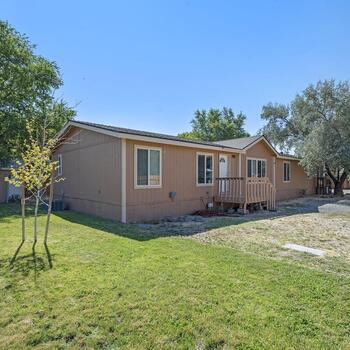 Thumbnail of mobile home