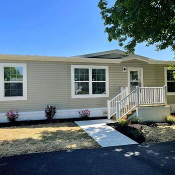 Thumbnail of mobile home