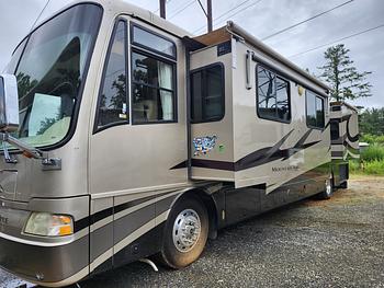 Thumbnail of RV