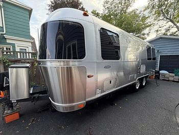 Thumbnail of RV