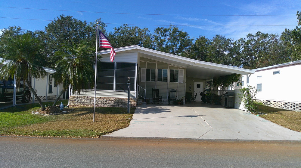 Lake Griffin Harbor Village