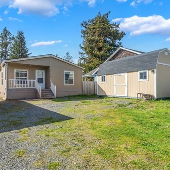 Thumbnail of mobile home