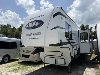 Thumbnail of RV