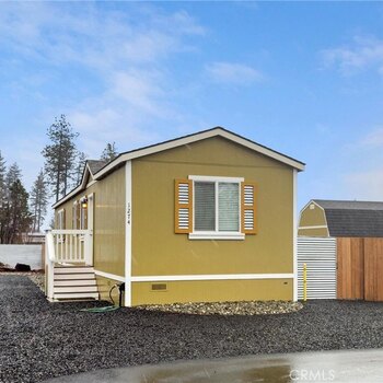 Thumbnail of mobile home
