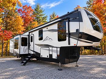 Thumbnail of RV