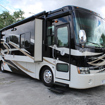 Thumbnail of RV