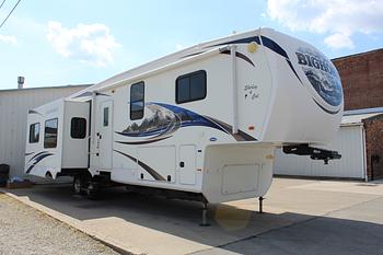 Thumbnail of RV