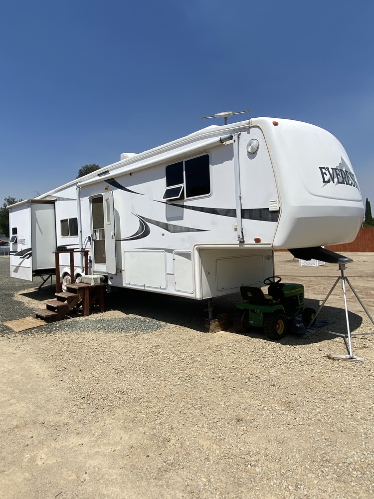 Photo of Rv
