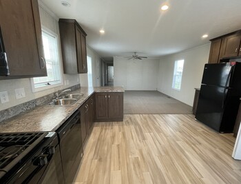 Thumbnail of mobile home