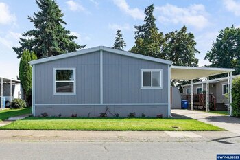 Thumbnail of mobile home