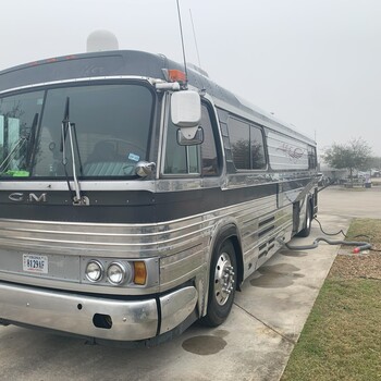 Thumbnail of RV