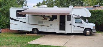 Thumbnail of RV
