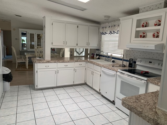 Cypress Lakes Village