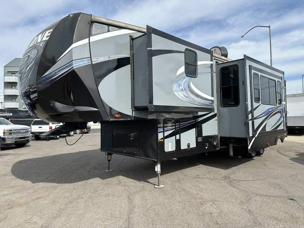 Photo of Rv