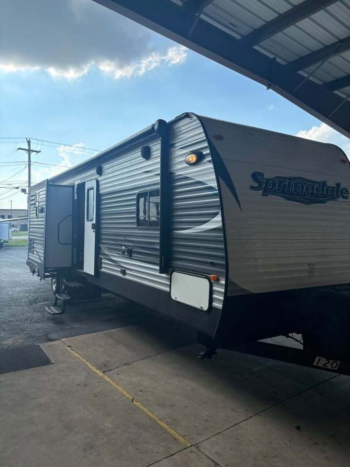 Photo of Rv