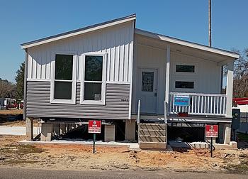 Thumbnail of mobile home