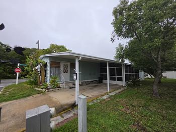 Thumbnail of mobile home