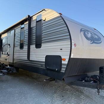 Thumbnail of RV