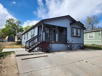 Thumbnail of mobile home