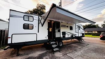 Thumbnail of RV