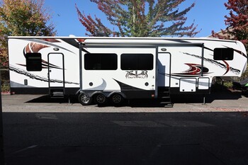 Thumbnail of RV
