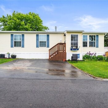 Thumbnail of mobile home
