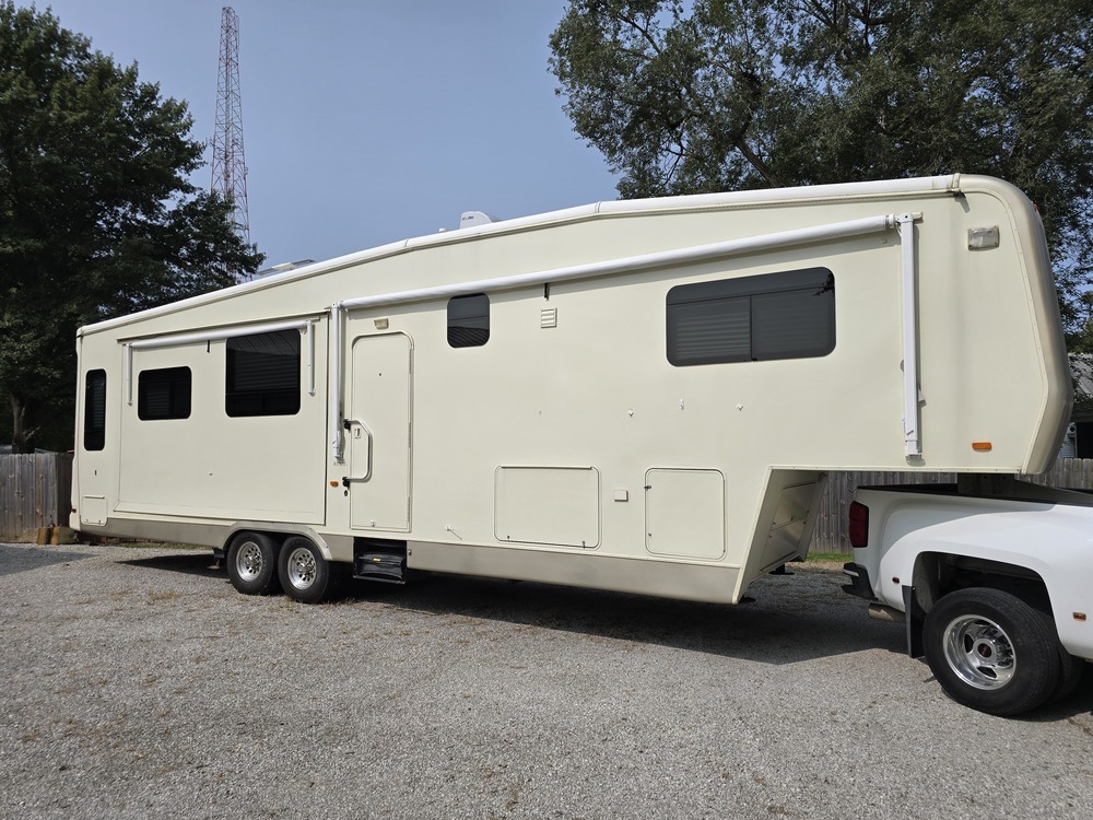 Photo of Rv
